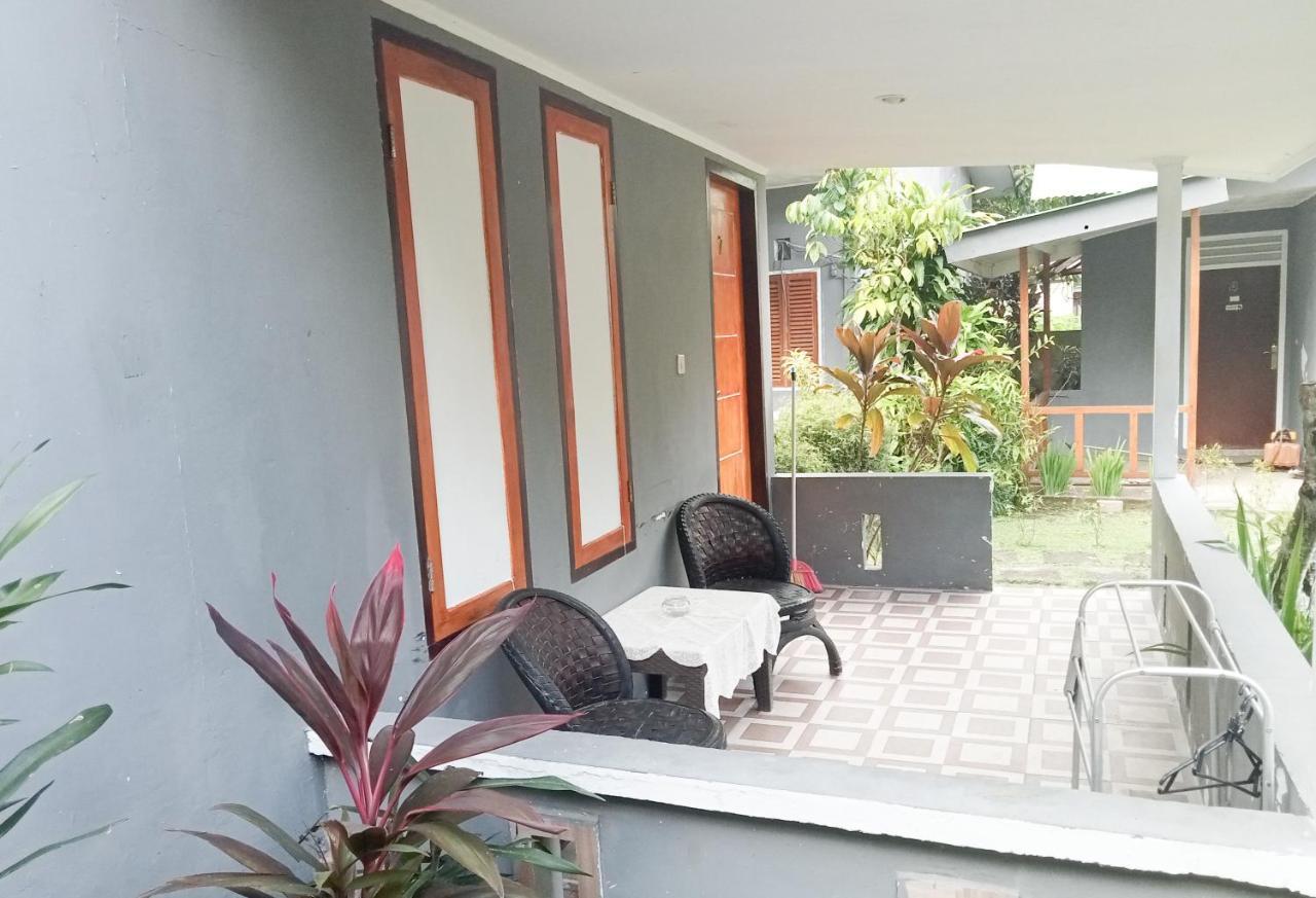Tangkoko Ranger Homestay Bitung Exterior foto