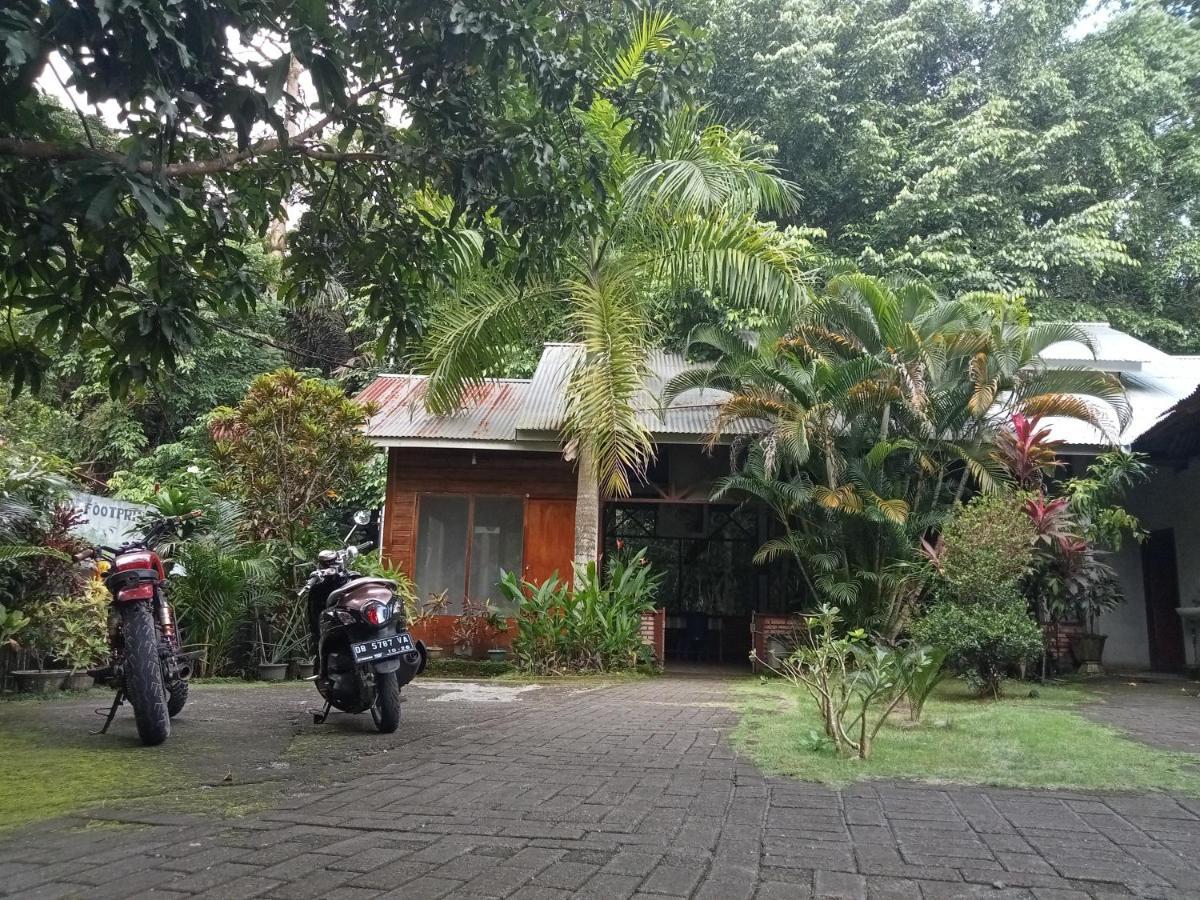 Tangkoko Ranger Homestay Bitung Exterior foto