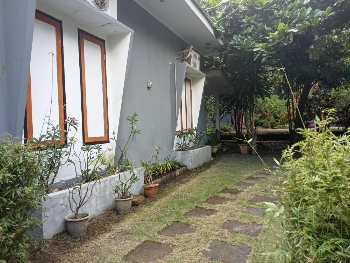 Tangkoko Ranger Homestay Bitung Exterior foto