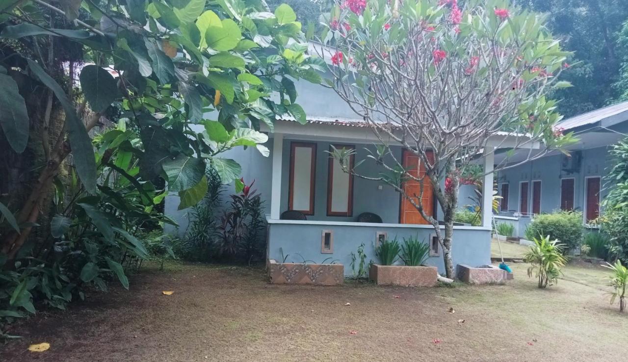 Tangkoko Ranger Homestay Bitung Exterior foto